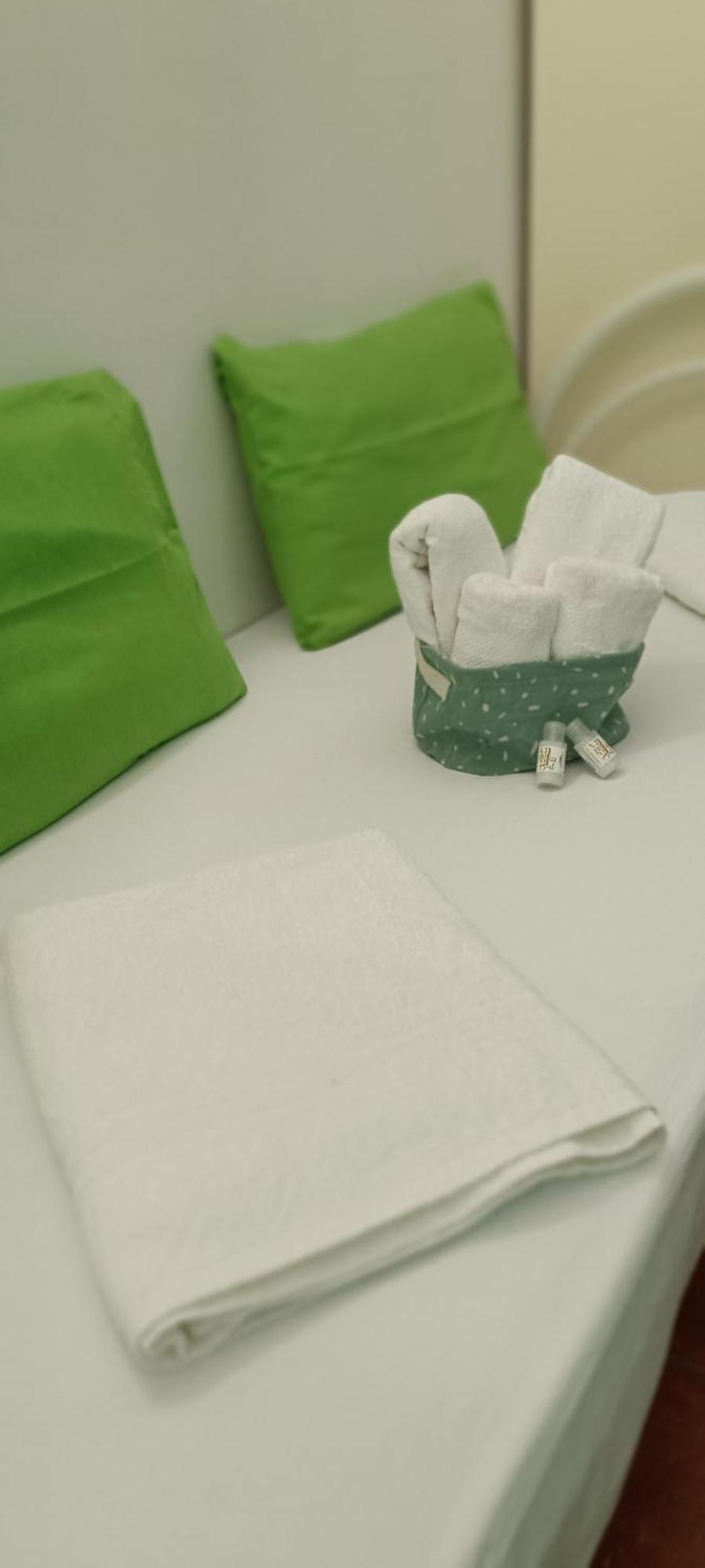 Ambrosia Hostel Alessandria del Carretto 外观 照片