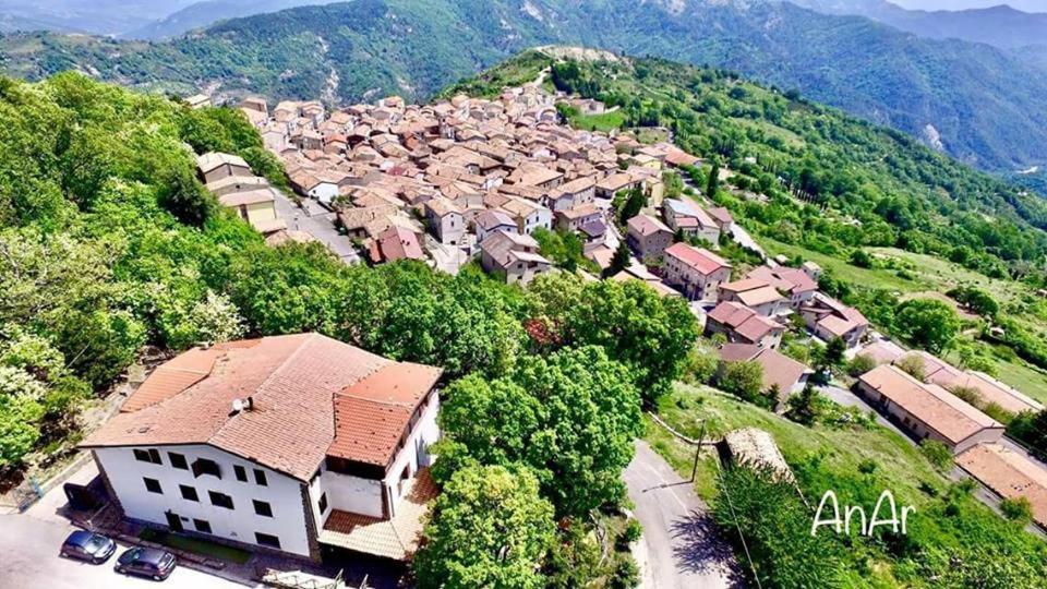 Ambrosia Hostel Alessandria del Carretto 外观 照片