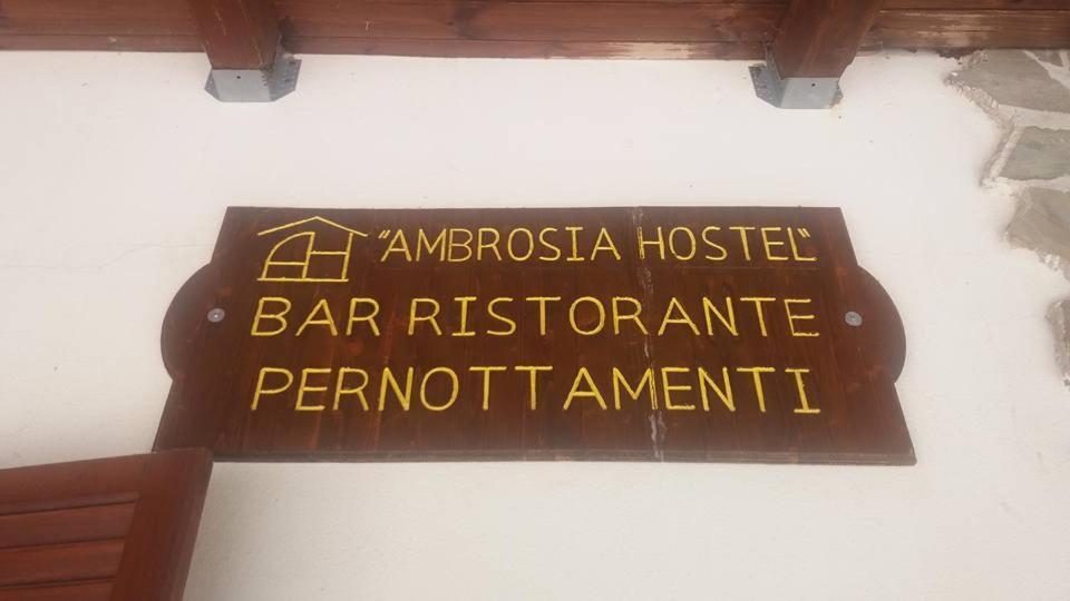 Ambrosia Hostel Alessandria del Carretto 外观 照片